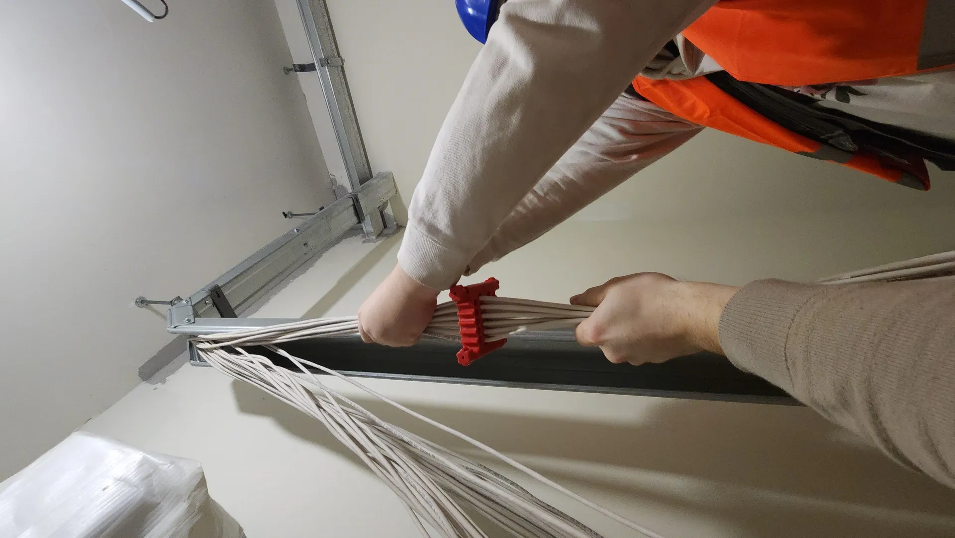 Монтаж МЭШ в школе фото 2